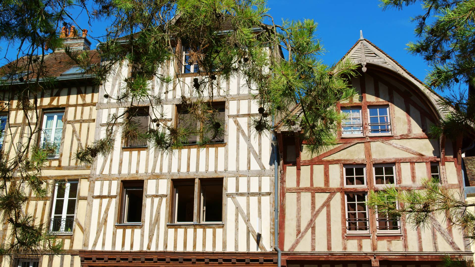 Y Troyes paró a Atila