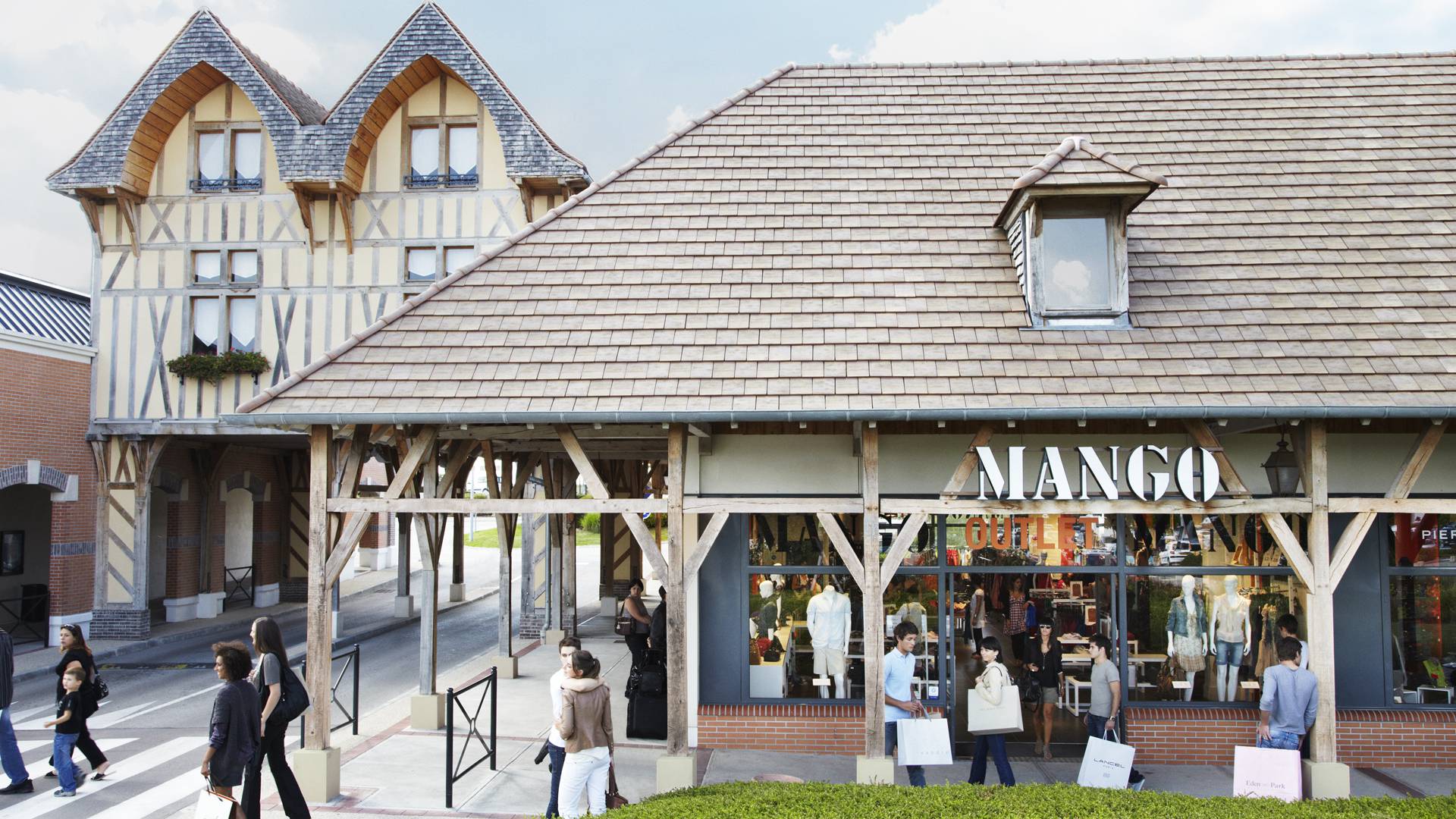 Troyes, la reina de las compras (sólo en inglés)