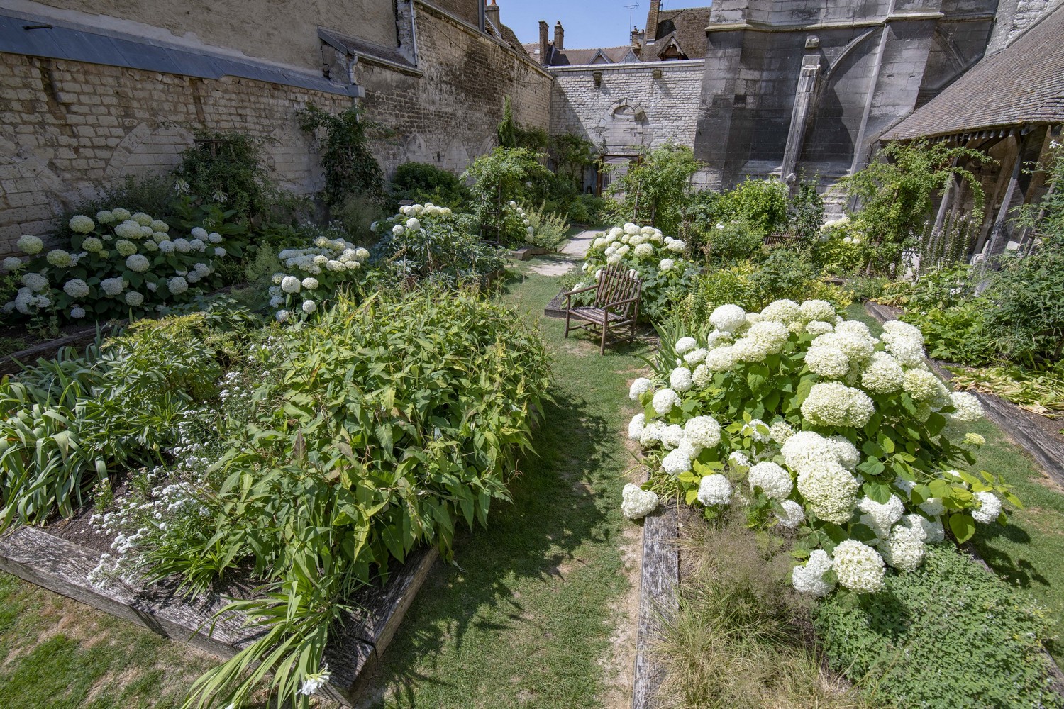 Plazas, parques y jardines