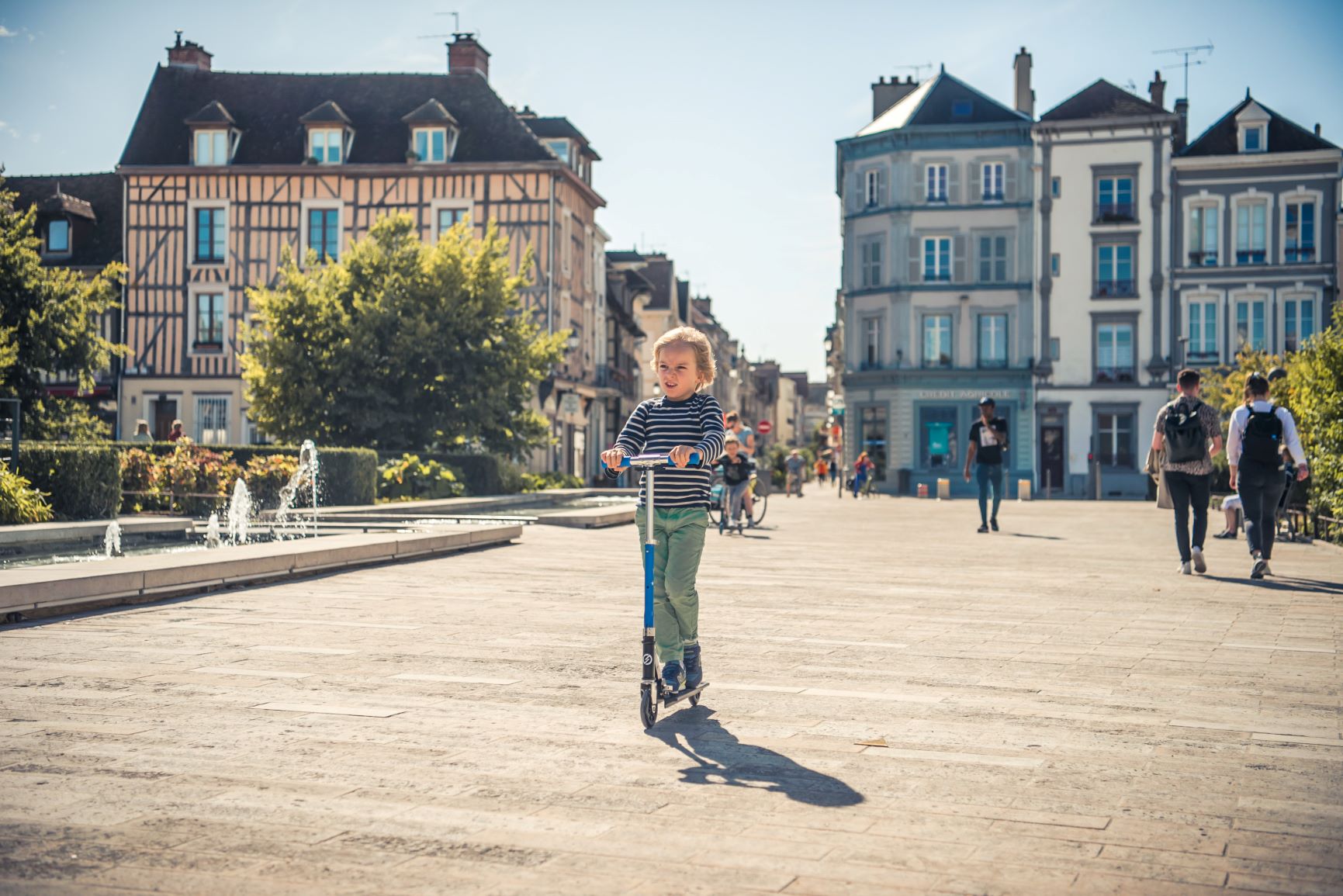 Un Kid’Jouer de 4 a 7 años de edad (sólo en francés)