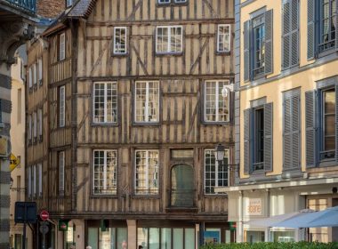 Un balcón muy extraño…