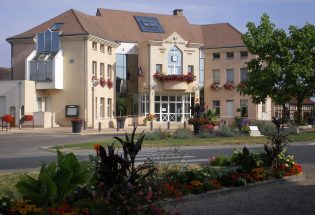 Mairie de Saint-Parres-aux-Tertres