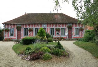 Mairie de Mesnil-Saint-Père